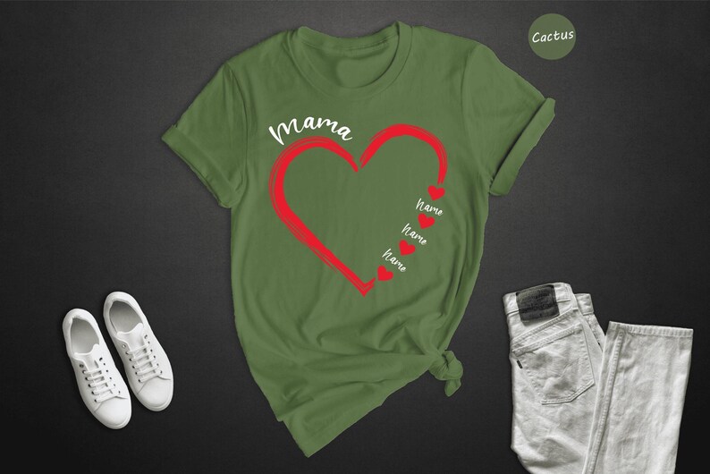 Chemise coeur de maman personnalisée : illustration de prénoms d'enfants - cadeau personnalisé, mélange coton-polyester, vêtements de fête des mères image 3
