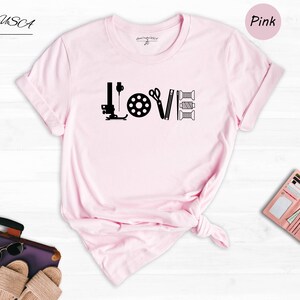 Camiseta divertida para amantes de la costura: Camiseta con humor para artesanos / Mezcla de algodón, corte unisex / Regalo para mamá, Camiseta para quilters imagen 3
