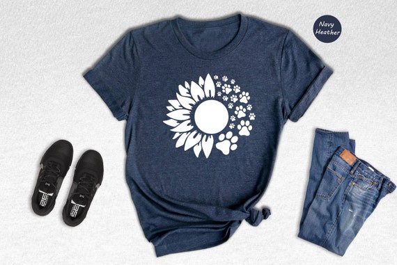 Sunflower Dog Paws T-Shirt Gift For Dog Lovers Sunflower Dog Paws T-Shirt Gift For Dog Lovers