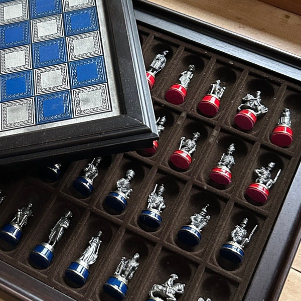 Napoleonic chess set, Franklin Mint, England vintage 1984 Battle of Waterloo in solid pewter and enamel with box/board, King  5.7cm 2.3in