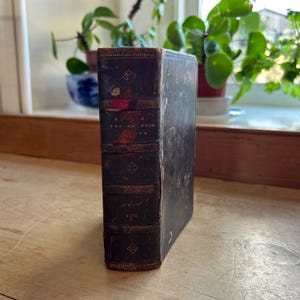 Nouveau Testament en grec, Amsterdam, Pays-Bas, antiquité de 1711, première édition de la reine Anne à couverture rigide, relié en cuir, illustré, cartes amovibles