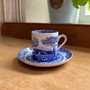 Spode, England vintage 1976-1999 8.5cl 3floz demitasse espresso coffee cup and saucer in Blue Italian pattern Width of cup 5.8cm 2.25in