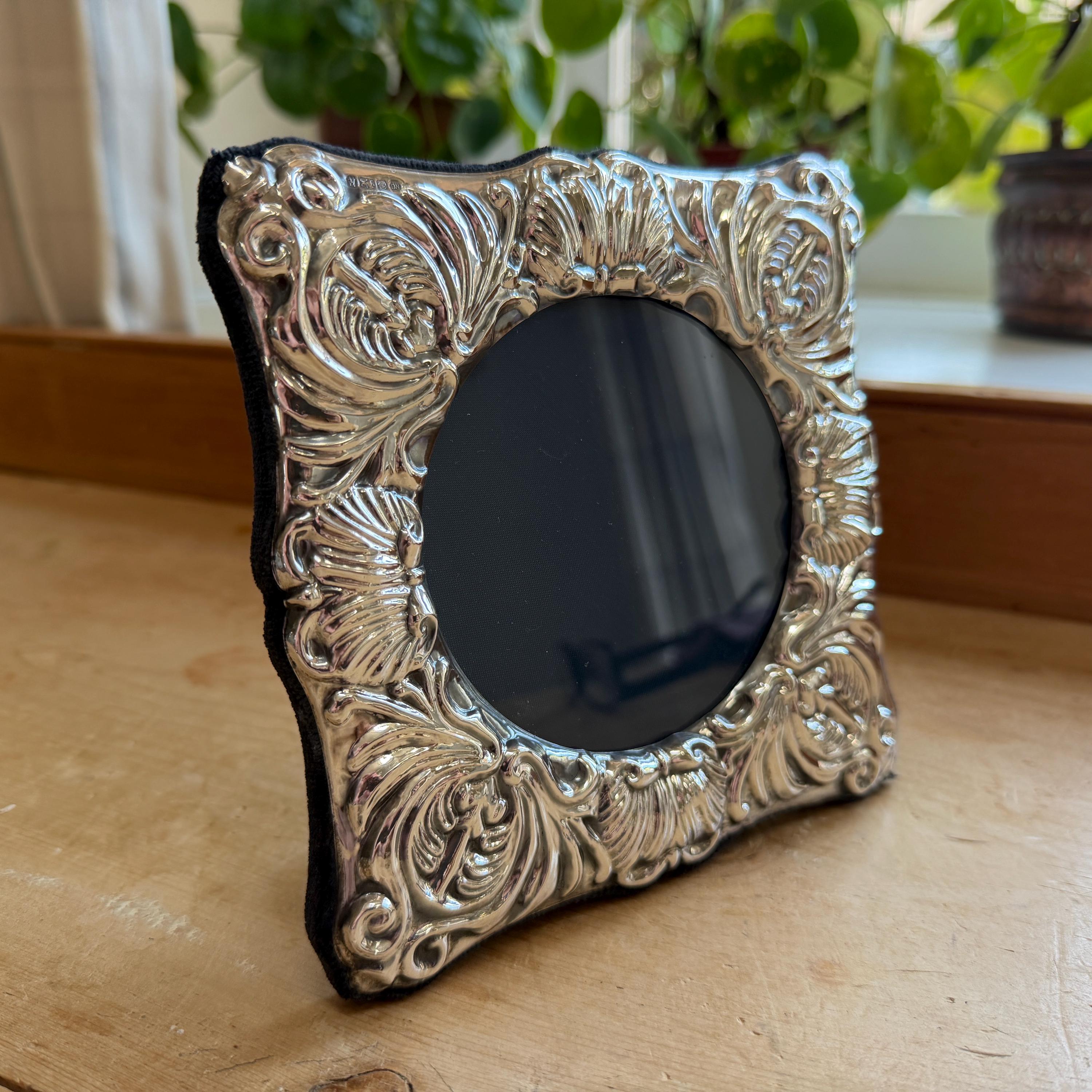Sheffield home decor picture frames - Etsy 日本