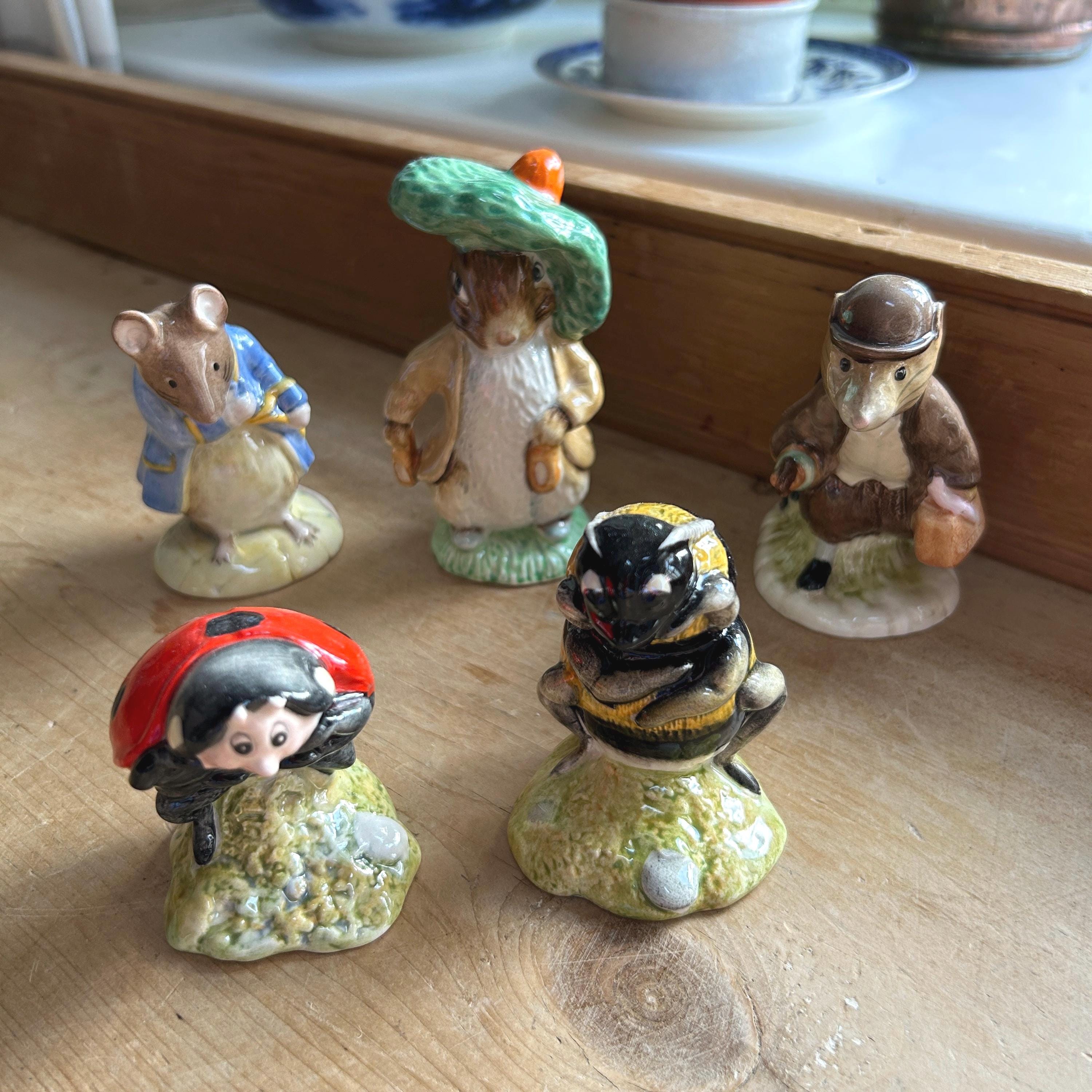 【希少】Peter Rabbit 陶器 ジェマイマ・パドルダック フィギュリン 希少】Peter Rabbit 陶器 ジェマイマ・パドルダック フィギュリン 希少