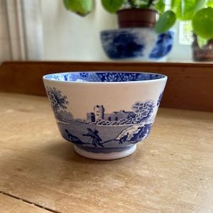 Spode, England, vintage 2000-2005 medium open sugar bowl in Blue Italian pattern Width 11cm 4.25in
