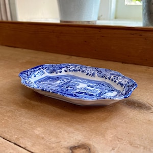 Spode, England vintage 2000-2005 small octagonal wavy edge serving dish, appetiser, ring or trinket tray in Blue Italian W 16.5cm 6.5in