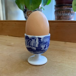 Copeland Spode, England vintage before 1970 smooth round egg cup on pedestal foot in Blue Italian pattern Height 5.7cm 2.2in