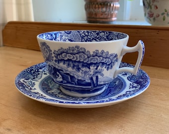 Spode, England vintage 1976-1999 0.3L 10.3floz large big breakfast teacup and saucer in Blue Italian pattern Width (cup) 11cm 4.25in