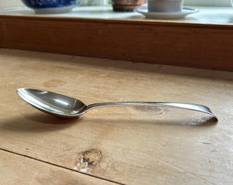Cuchara de mesa inglesa antigua de plata esterlina georgiana de 22 cm de largo, Hester Bateman, Londres, 1784