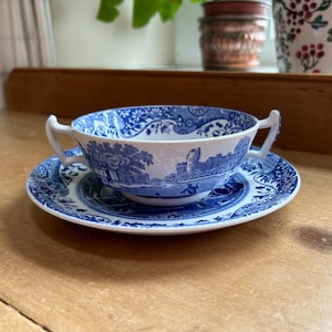 Spode, England vintage 1976-1999 0.3L 10.5floz double handled ‘lug’ soup bowl with stand in Blue Italian Width of cup 12.5cm 4.9in