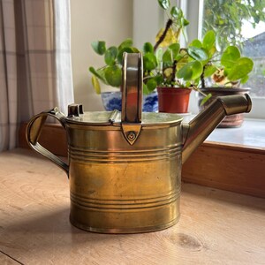 Antike Kunsthandwerk Haushälterin Messing Gießkanne 1.1L 2pt, Sankey England c1880