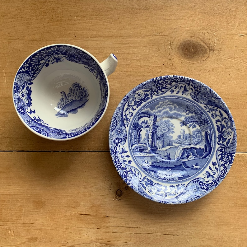 Spode Italian Teacups and Saucers - Thumbnail 2