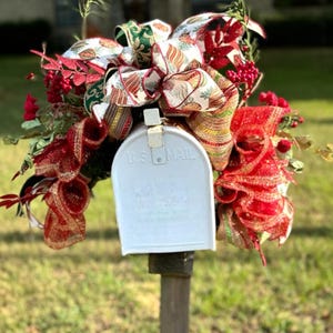 Christmas Traditional Mailbox Topper ,  Ornament mailbox swag, Holiday Lantern Swag