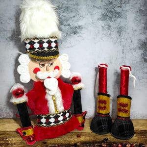 Custom Nutcracker Wreath Attachment, Unique Christmas Décor, Fur Hat Harlequin Nutcracker Wreath Accessory, Christmas wreath embellishment