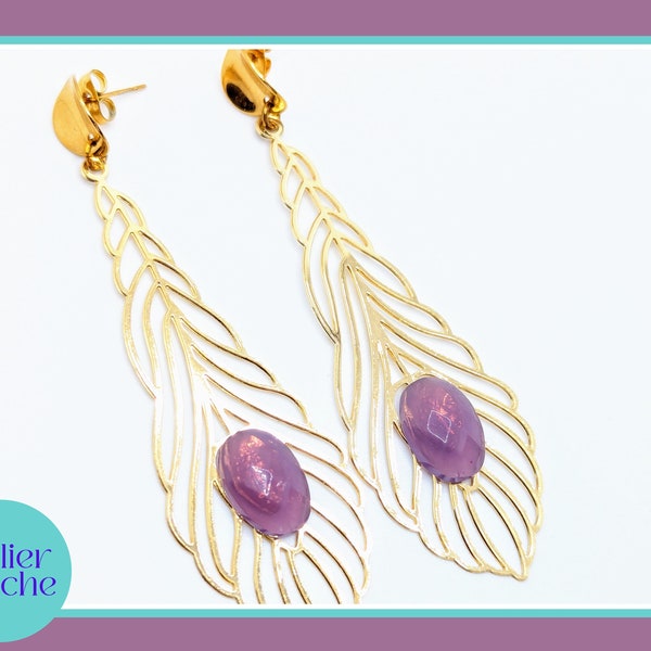 Boucles d'oreilles à pendentif plume de paon dorée et mauve