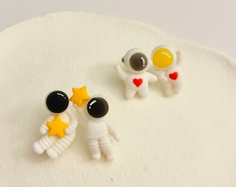 Astronaut Ohrstecker | Handgemachter Spaceman Schmuck