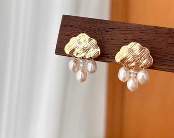 Pearl earrings/Cloud earrings/unique Pearl   Earrings/ Elegant earrings/Gift for her/Mininamlist Pearl earrings|Dainty earrings/Cute Earring