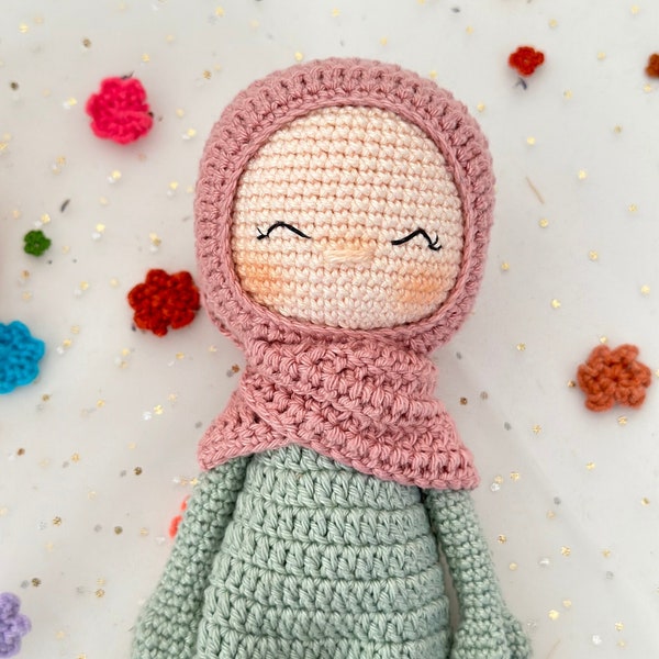 Fertige Amigurumi Hijab Puppe, handgemachtes Geschenk, handgemachtes Geschenk, 22 cm Amigurumi Puppe
