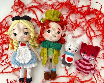 Alice in wonderland crochet doll, alice in wonderland character dolls, Alice, Mad Hatter, white rabbit, cheshire cat, amigurumi doll