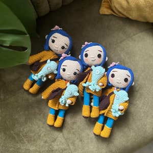 Coraline Puppe,Amigurumi Puppe, Häkelpuppe,Mädchenzimmer Dekor, 20 cm groß, handgemachtes Geschenk,Weihnachtsgeschenk