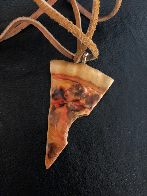 Vintage Pizza Necklace 1960s - image 3