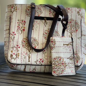 Vegan Shoulder Bag w/pouch