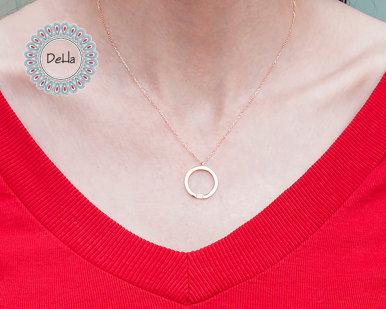 Collar Circular De Plata De Ley 925 Con Detalle De Olas Estrelladas - Cadena De 45.7 Cm, En Caja De Regalo