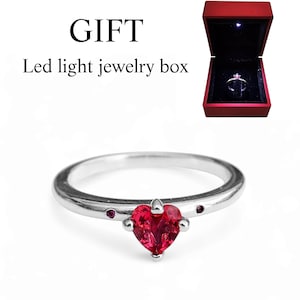 925 Sterling Silber Roter Herz Ring, funkelnder roter Herz Ring mit Box, romantisches Schmuck Geschenk für sie, roter herzförmiger Ring