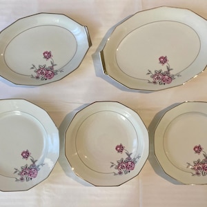 Set of 5 French Vintage Porcelain platters with Floral Patterns and Gold Trim
