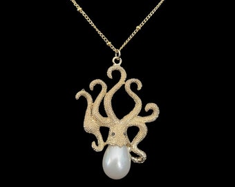 Pearl octopus/golden octopus necklace/statement jewelry/gift for her