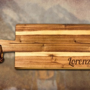 Personalized Grill Barbeque Acacia wooden board with desired text or name, snack board with handle, board with engraving