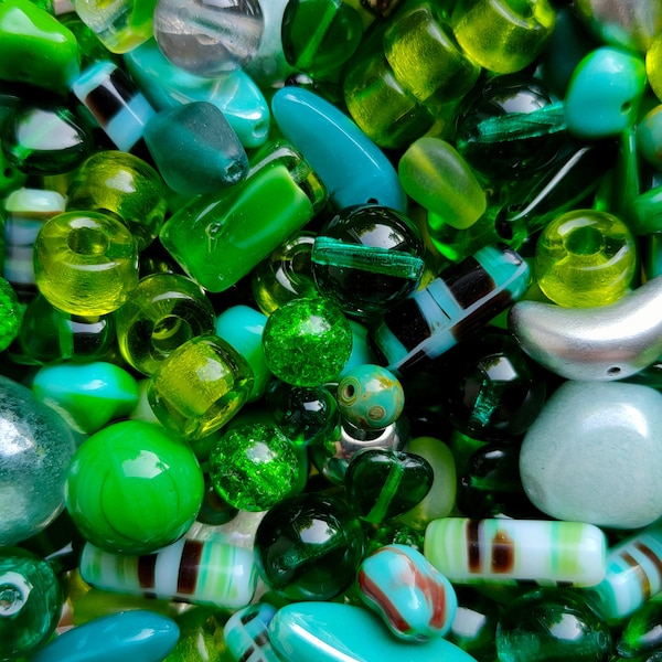 Mélange de perles de verre en vrac, 25 g/50 g/100 g, vert, soupe de perles, mélange de perles tchèques, perles bohèmes, perle artisanale, perle de fabrication de bijoux, 4-15 mm