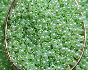 2mm Green Ceylon Luster Czech Glass Seed Beads, 10/0 Rocailles