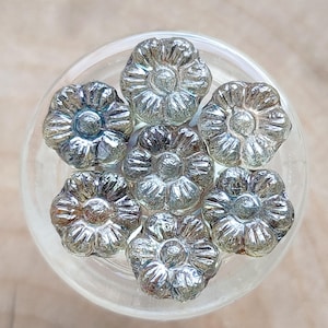 20/50/100/8mm Gray Flower Glass Beads, Czech Hibiscus flower, pressed flower Beads, Transparent floral daisy beads, Jewelry making beads