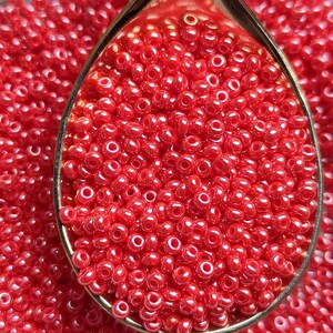 Perline di vetro ceco premium 10/0, perline ceche Preciosa rosa-rosse da 2 mm, forniture per perline - 25 g/0,06 libbre/0,9 once, 50 g/0,11 libbre/1,8 once