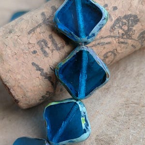 Perline diamantate ceche 10/20, perline da 12 mm blu trasparente con taglio a tavolo, bordo in travertino picasso, forate da angolo a angolo, perline per gioielli fai da te