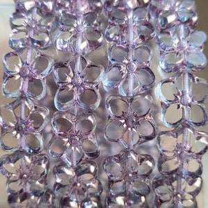 10/25 Perlina di fiore di vetro ceco, 14x12mm Perlina viola chiaro, Perlina trasparente lucentezza AB, Taglio da tavolo, Perlina per creazione di gioielli, Perlina di fiori Boho