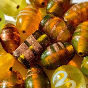 Handgemachte Glasperlen, Tschechische Glasperlen, Überraschungstüte 50/100g, Glasperle Grün Gold Gelbe Suppe, Variety Packet Lampwork Perle, gemischtes Glas Lot