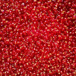 20g / 50g perle di semi di vetro ceco, 11/0 - 2mm Preciosa Czech Rocailles, foro quadrato, trasparente granato oro rosso foderato, perline per la produzione di gioielli