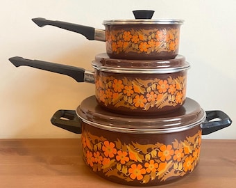 Vintage West Bend Town House Cookware Set | 1970s Avocado Green