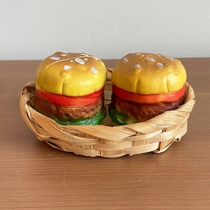 Vintage plastic salt and pepper cheeseburgers with basket tray - hamburgers