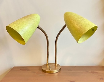 Vintage MCM double gooseneck desk lamp - green fibreglass - brass base