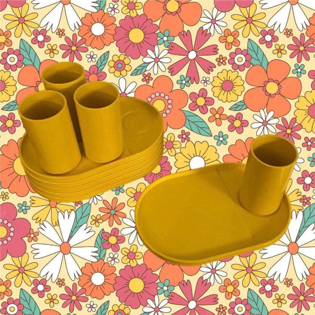 6 Vintage Snack Trays / 4 Cups Crayonne Yellow Plastic Space Etsy