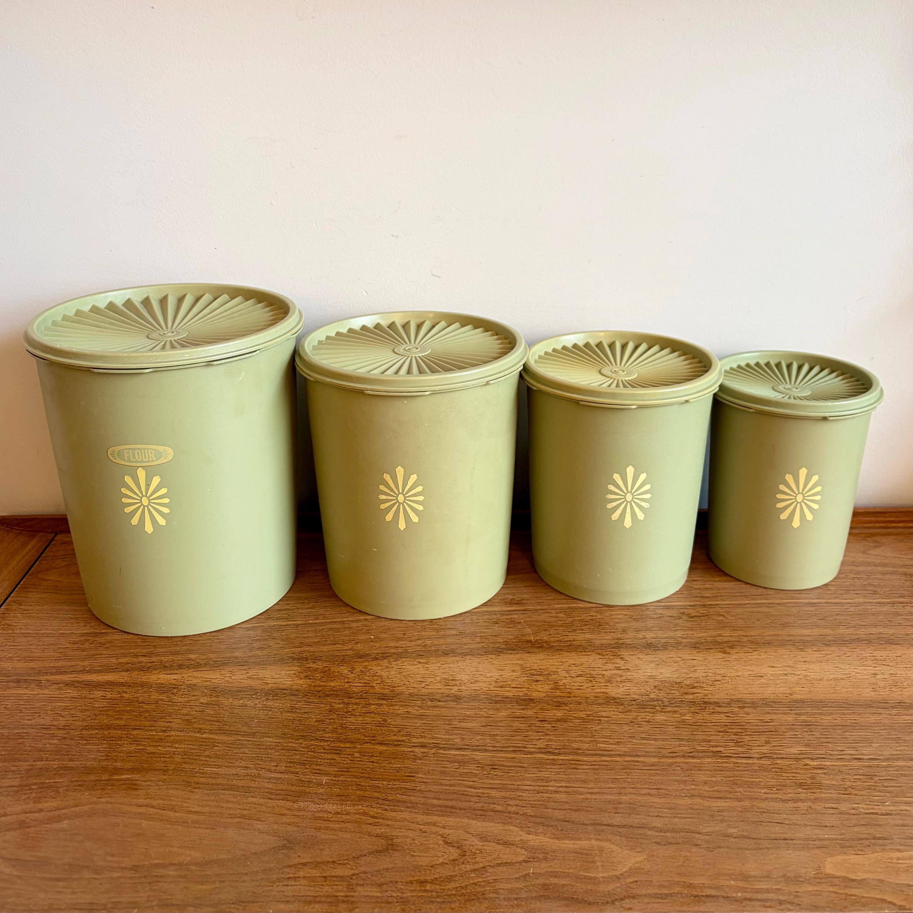 Vintage Tupperware Servalier & Seal N Serve Bowls - Vintage