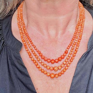 Victorian Mediterranean Coral Necklace – Graduated Triple Strand, Georgian Gold Clasp