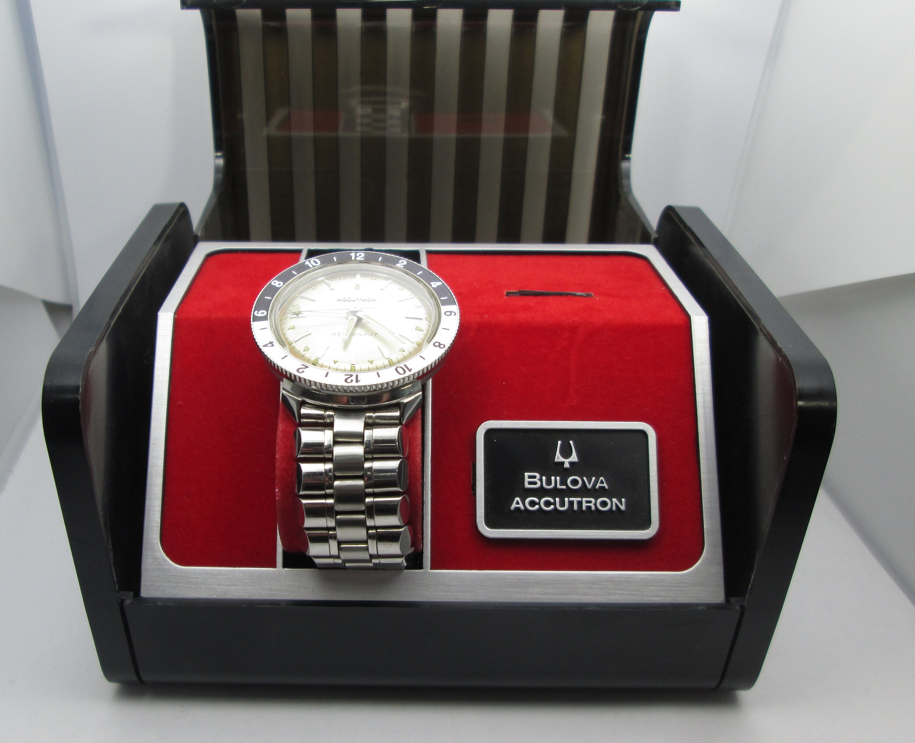 thumbnail image 2 of Forstner Bullet Bracelet For Vintage Accutron Astronaut | Stainless Steel Watch Band 2 of 2