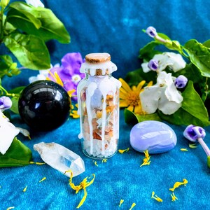 Protection Spell Jar – Wish and Intention Bottle for Energy Shielding, Gift for Spiritual Friends or Witches