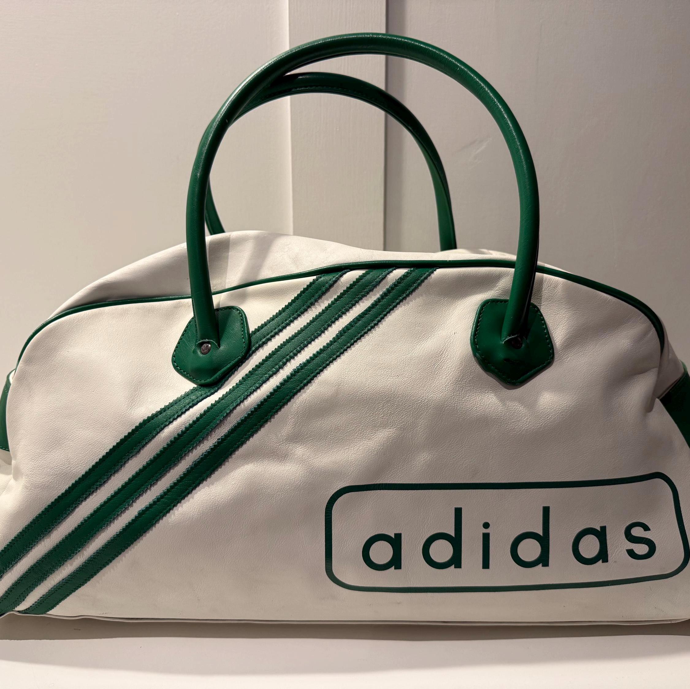 adidasのビンテージバッグ アディダス ダイヤモンドシェイプバッグ - ブラック | アディダス ジャパン