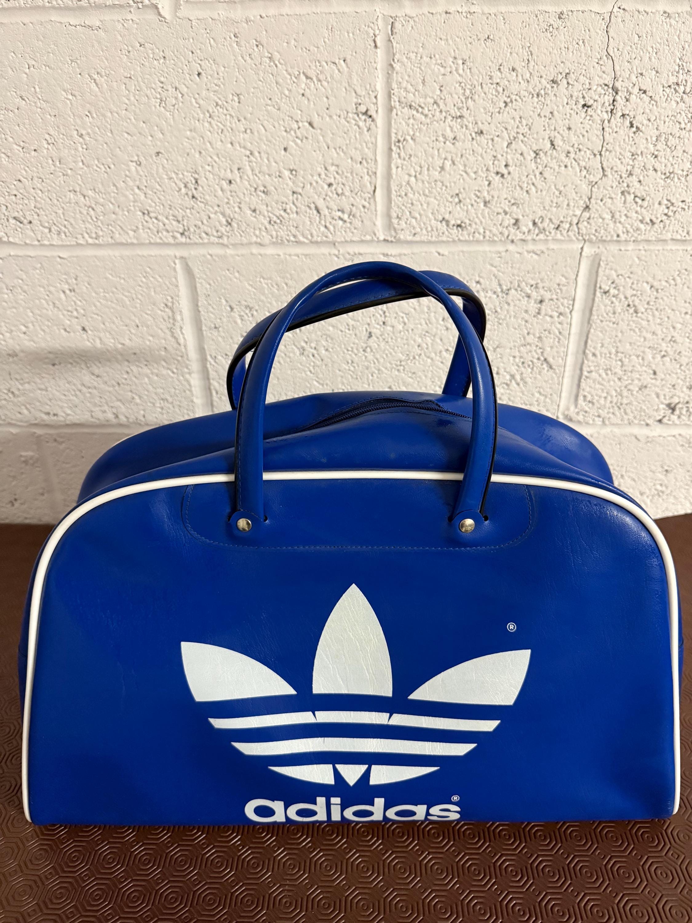 adidas 70s Peter Black 英国製 ボストンバッグ ネイビー adidas 70s Peter Black 英国製 ボストンバッグ ネイビー 70s