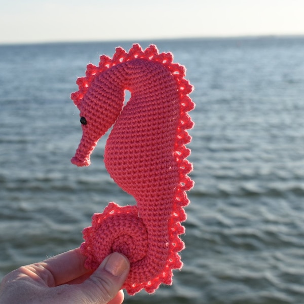 PDF Konik morski - amigurumi, wzór na szydełku